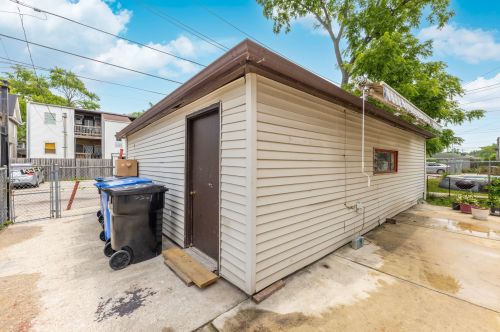 229 Long Ave, Chicago IL 60638-1714 exterior