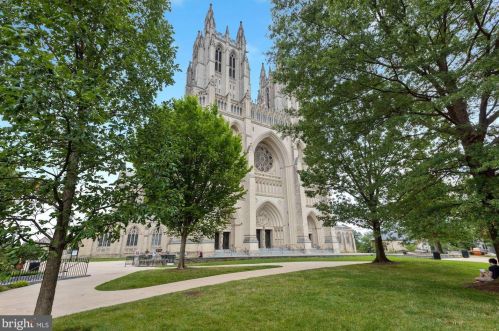 3026 Wisconsin Ave, Washington DC  20016-5010 exterior