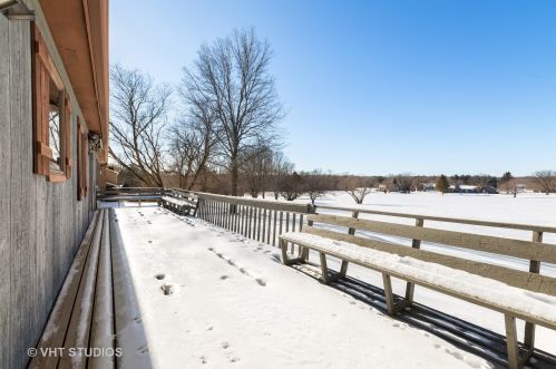 3915 Wilderness Rdg, Bull Valley IL 60012-1718 exterior