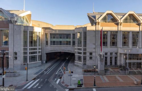 1228 Arch St, Philadelphia PA  19107-2816 exterior