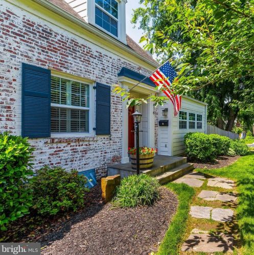 414 Brewster Ave, Silver Spring, MD 20901-3160