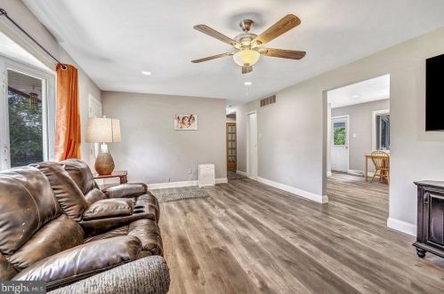 321 Mohawk Trl, Browns Mills NJ  08015-6301 exterior