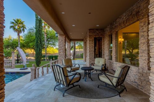 25401 45th Dr, Phoenix AZ  85083-2243 exterior