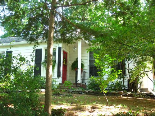 20 Circular Rd, Poughkeepsie, NY 12601-4604