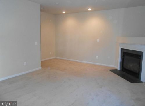 7866 Birch Branch Ter, Alexandria VA  22315-6126 exterior