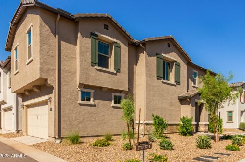 3710 58th Dr, Phoenix AZ  85043-2410 exterior