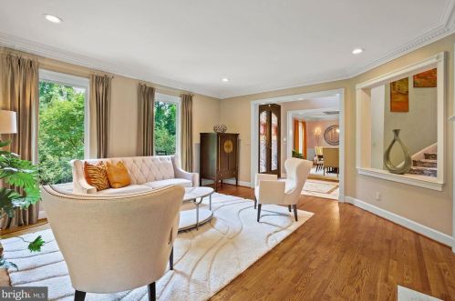 624 Live Oak Dr, Mc Lean VA 22101-1563 exterior