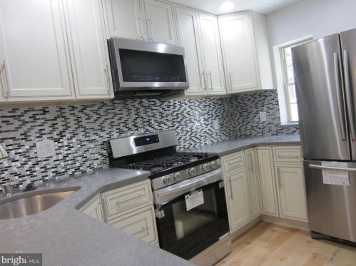 934 2nd St, Philadelphia PA 19122-0033 exterior