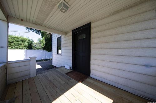 10 21st St, Huntington Station NY  11746-3259 exterior