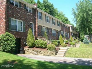 368 Chapel Pl, Pittsburgh PA  15235-3751 exterior