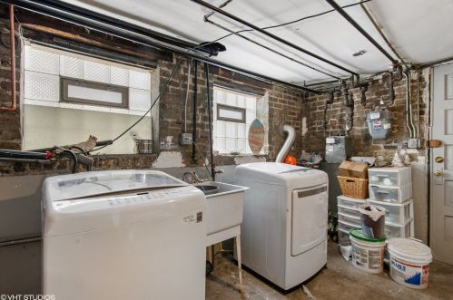 2912 Talman Ave, Chicago IL 60625-0014 exterior