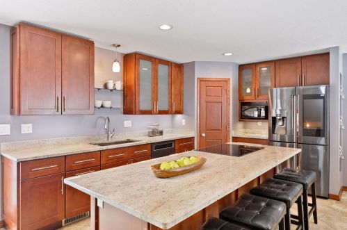 70 Farrell St, Saint Paul MN 55119-5203 exterior