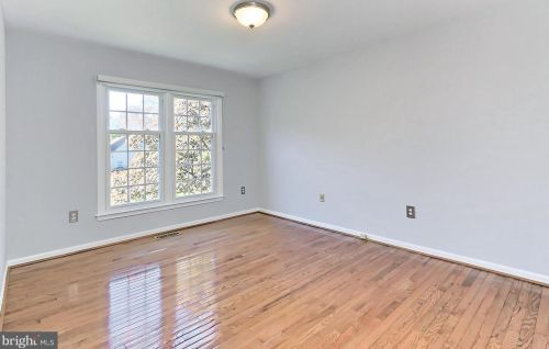 7712 Midday Ln, Alexandria VA 22306-2758 exterior