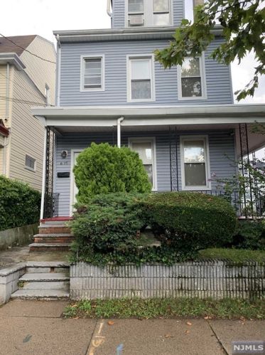 619 24th St, Paterson NJ  07514-2505 exterior