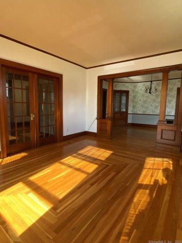 282 Linwood St, New Britain CT 06052-1951 exterior