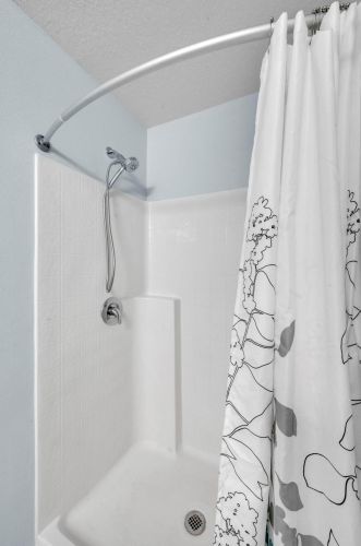 211 Kestor Dr, Fort Pierce FL 34953-5426 exterior