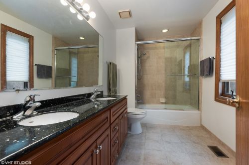 2245 Polk St, Chicago IL 60612-4126 exterior