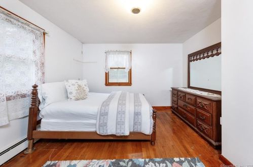 41 Waterman St, Killingly CT 06239-4241 exterior