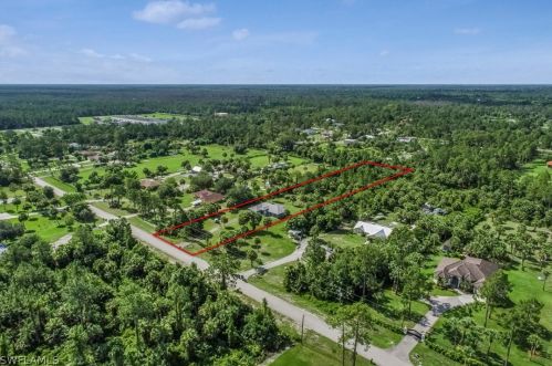 2740 10 Ave, Naples FL 34120-5118 exterior