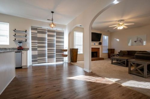 1201 Cascade Hl Dr, Atlanta GA 30336 exterior