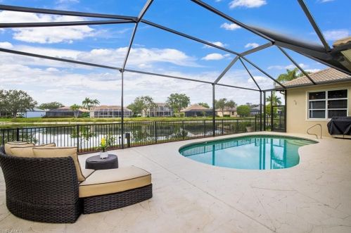 14479 Jekyll Is Ct, Naples FL 34119-4815 exterior