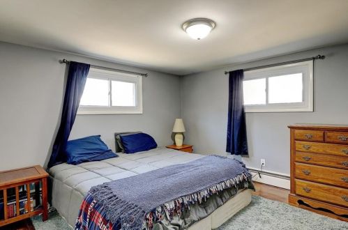 381 Dunlap St, Woonsocket RI 02895-3614 exterior