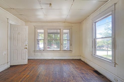 411 11 St, Grand Rapids MI 49504-4428 exterior