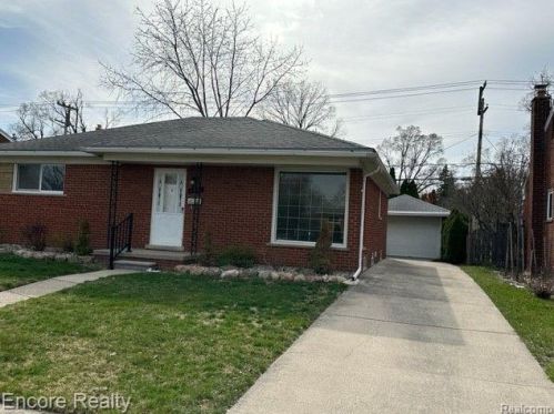 6831 Amboy St, Dearborn Heights MI  48127-1903 exterior