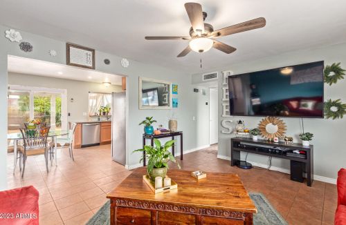 20217 33rd Ave, Phoenix AZ  85027-3061 exterior