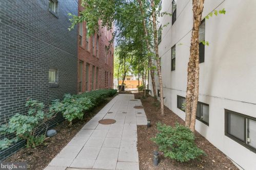 2100 11th St, Washington DC 20001-4016 exterior