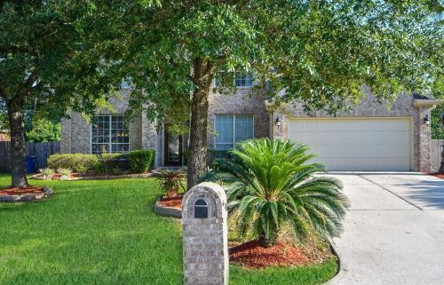 8718 Rolling Rapids Rd, Humble, TX 77346-8060