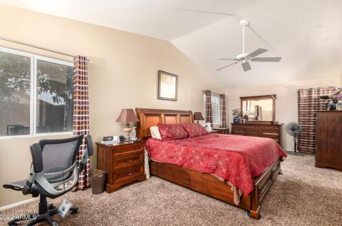 4015 Bloomfield Rd, Phoenix AZ 85029-2953 exterior