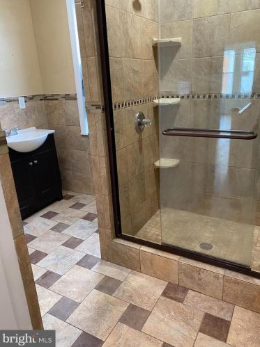 4120 Darien St, Philadelphia, PA 19140-2206