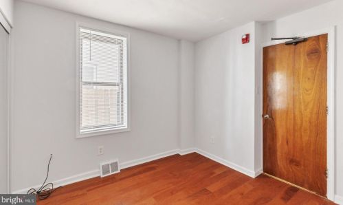 2333 Catharine St, Philadelphia PA 19143-2710 exterior