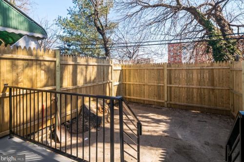 2431 Carlisle St, Philadelphia PA 19132-0040 exterior