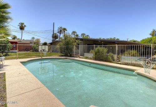 4615 43rd St, Phoenix AZ 85032-3323 exterior