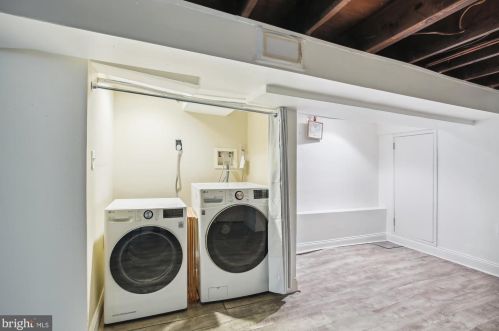 752 Harvard St, Washington DC  20001-3810 exterior