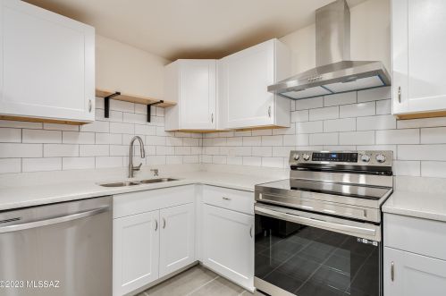 9301 29th St, Tucson AZ  85710-8015 exterior