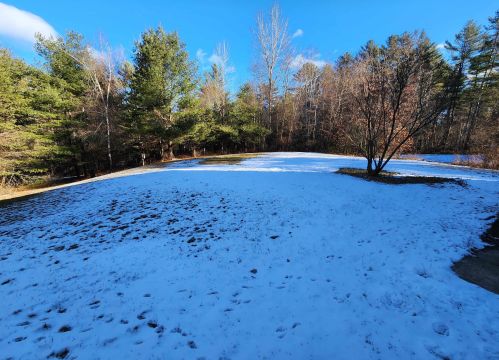 12 Edward Dr, Concord NH  03301-8626 exterior