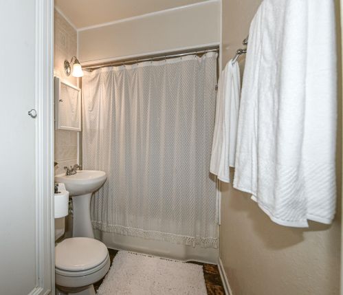 2801 87 St, Milwaukee WI 53222-4731 exterior