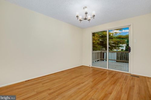 7813 Havenside Ter, Rockville MD 20855-2261 exterior