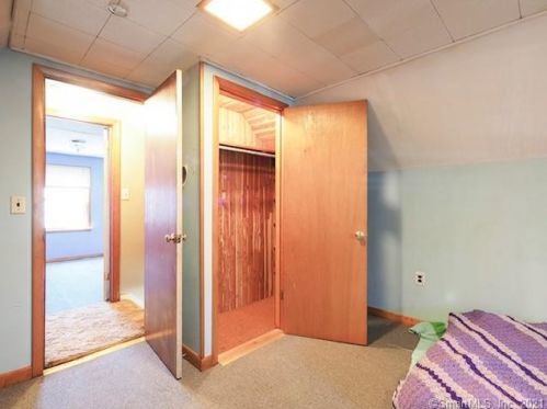 222 Elam St, New Britain CT 06053-2740 exterior