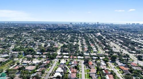 943 4th St, Boca Raton FL  33432-4201 exterior