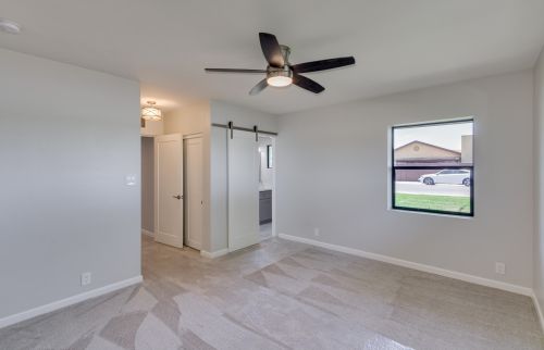 2902 18th Ave, Phoenix AZ  85015-6118 exterior