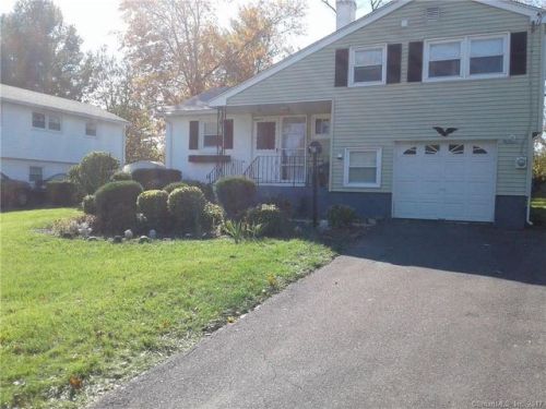 25 Custer Dr, Windsor CT  06095-3944 exterior