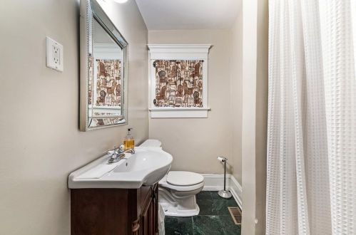 824 Briarcliff Pl, Atlanta GA 30306-3902 exterior