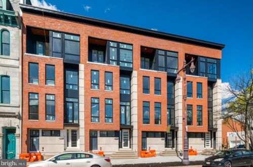 722 Broad St, Philadelphia PA 19146-3119 exterior