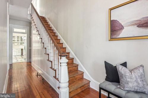 932 O St, Washington DC  20001-4265 exterior