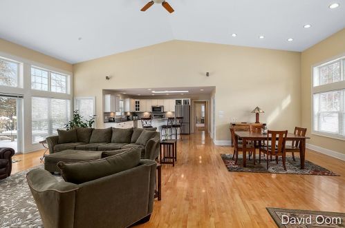 3031 Thorncrest Dr, Grand Rapids MI 49546-7358 exterior