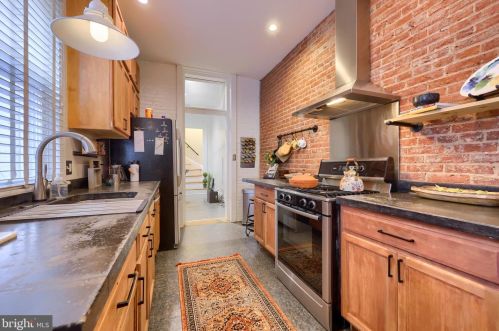 531 King St, Lancaster PA 17602-3011 exterior